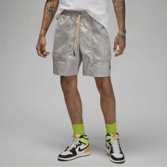 Nike Jordan Jumpman Woven Statement Shorts Light Iron Ore DM1406-012 Mens Size M - Picture 9 of 9